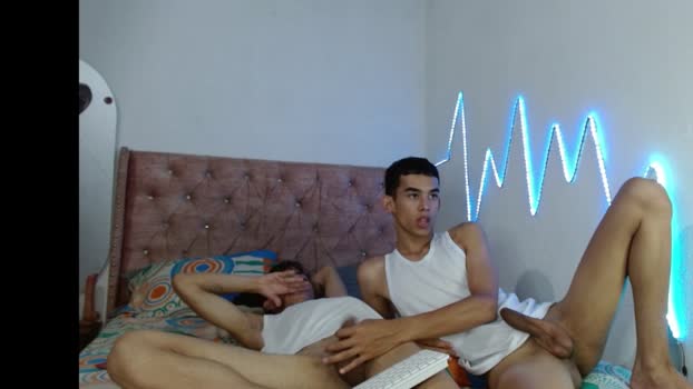 alexx_boys show Webcam SHOW @ Cam4 10-12-2025