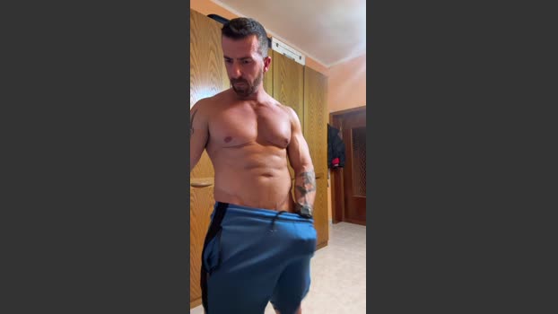 builder1 suckshow Webcam SHOW @ Cam4 10-12-2025
