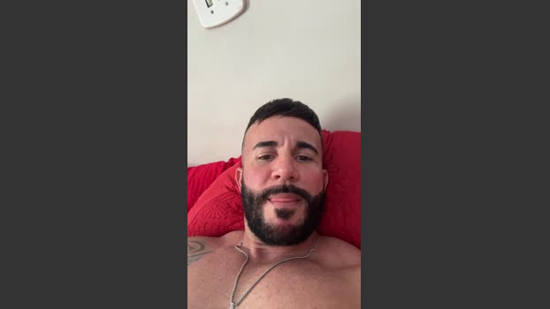 guto356 spank Webcam SHOW @ Cam4 10-12-2025