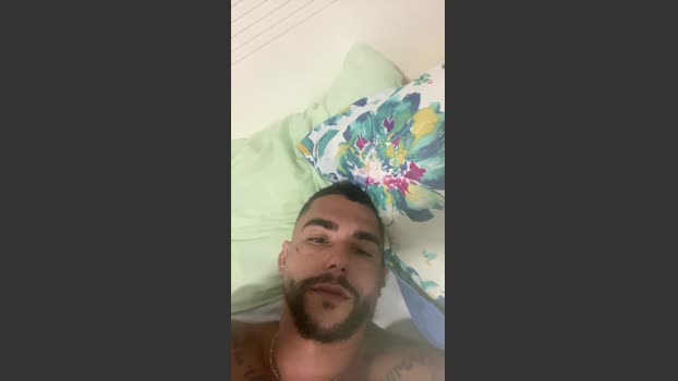 Abrahao22 kissing Webcam SHOW @ Cam4 12-12-2025
