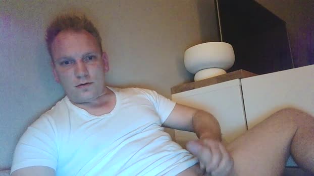 Mickxll fuckhard Webcam SHOW @ Cam4 12-12-2025
