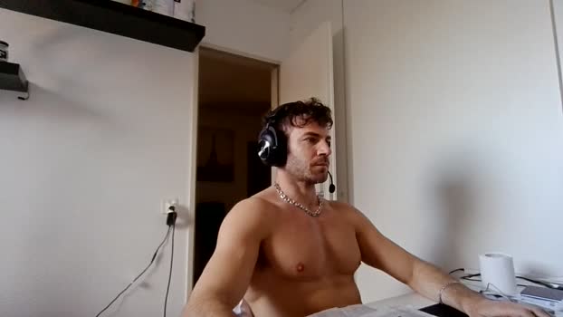 ALPHA_HUNK play Webcam SHOW @ Cam4 12-12-2025