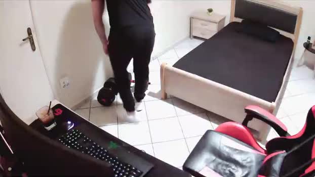 AlbanianFker21 hardcock Webcam SHOW @ Cam4 12-12-2025