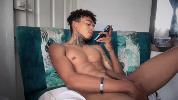 blackk_latino Naked Webcam SHOW @ Cam4 12-12-2025