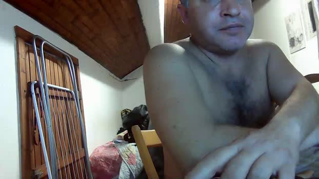 bulldotatosexy kissing Webcam SHOW @ Cam4 12-12-2025
