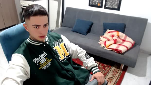 santii_ss fingering Webcam SHOW @ Cam4 13-12-2025