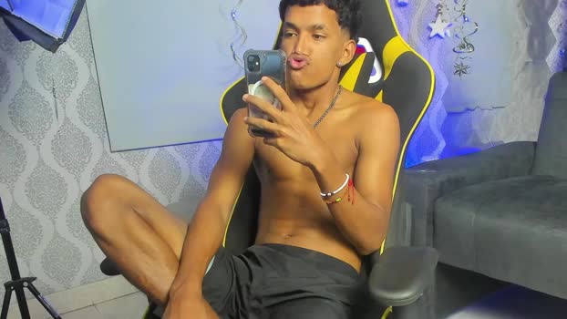 Boy_Savoy Topless Webcam SHOW @ Cam4 14-12-2025