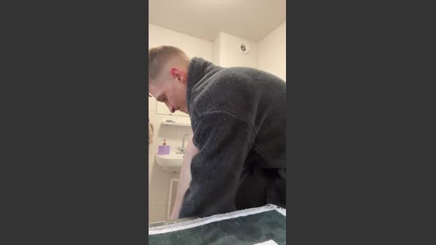 HornyPornyGuy squirt Webcam SHOW @ Cam4 13-12-2025