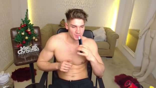 MaxKaidenn yummy Webcam SHOW @ Cam4 14-12-2025