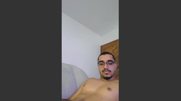 Vermelhox25 Naked Webcam SHOW @ Cam4 13-12-2025