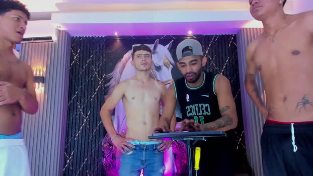 Dominic_Max moan Webcam SHOW @ Cam4 15-12-2025