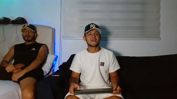 Elchino22xxl Naked Webcam SHOW @ Cam4 15-12-2025