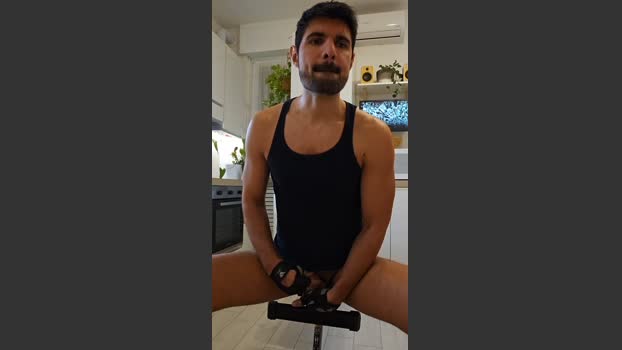 Granbig989 spanking Webcam SHOW @ Cam4 15-12-2025