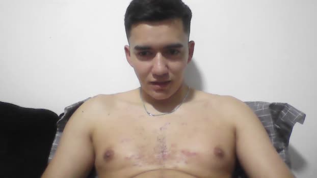 estebitan243 sexymale Webcam SHOW @ Cam4 16-12-2025