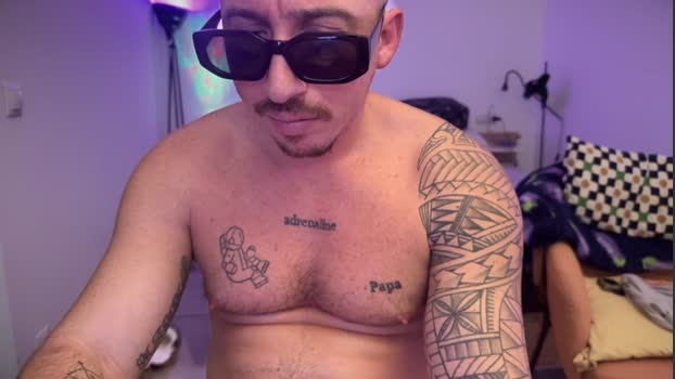 manuelmp87 analtoy Webcam SHOW @ Cam4 15-12-2025