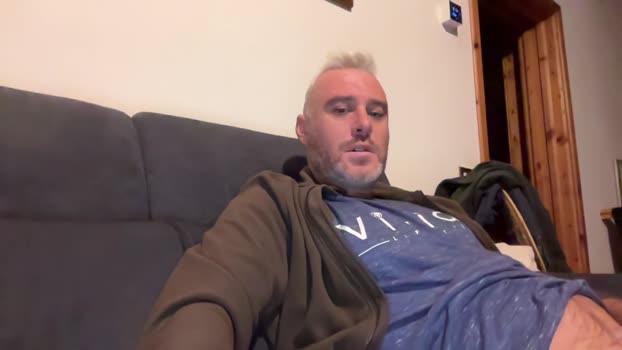 marcovik gay Webcam SHOW @ Cam4 15-12-2025