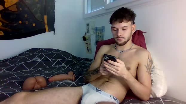 yourb0i playtime Webcam SHOW @ Cam4 15-12-2025
