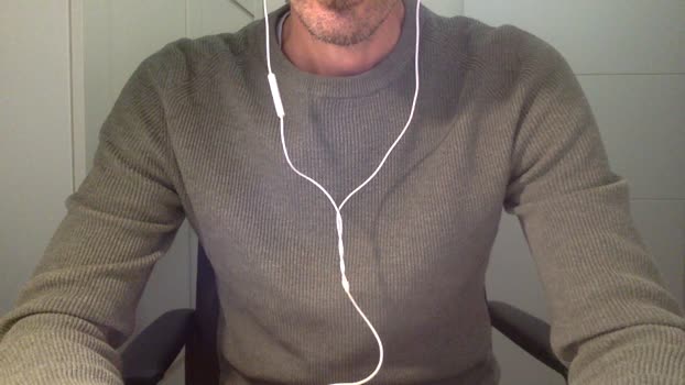 BOMBER_007 beauty Webcam SHOW @ Cam4 17-12-2025