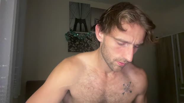 LukeGunn Porn Webcam SHOW @ Cam4 17-12-2025