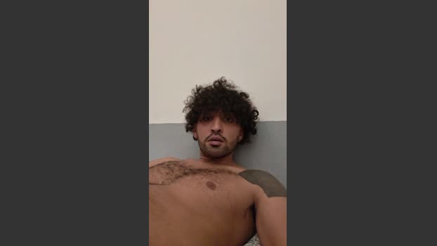 Ylias99 fuckface Webcam SHOW @ Cam4 16-12-2025