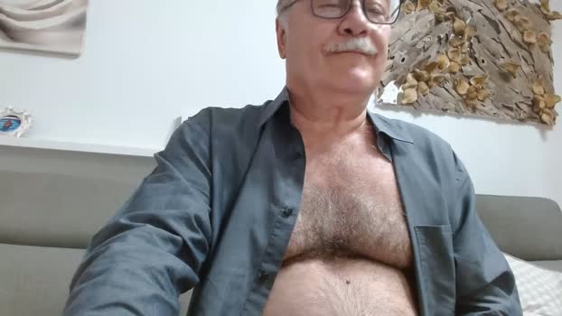 joanbcn62 bigload Webcam SHOW @ Cam4 17-12-2025
