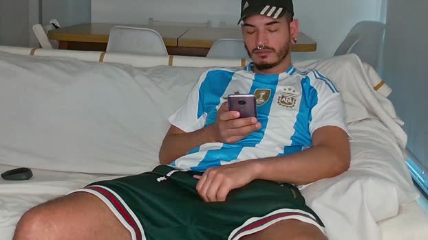 justatall_guy Porn Webcam SHOW @ Cam4 16-12-2025