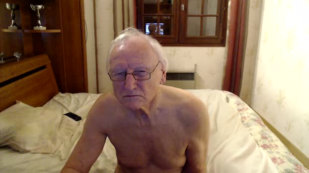 tonpatou sexykitty Webcam SHOW @ Cam4 17-12-2025