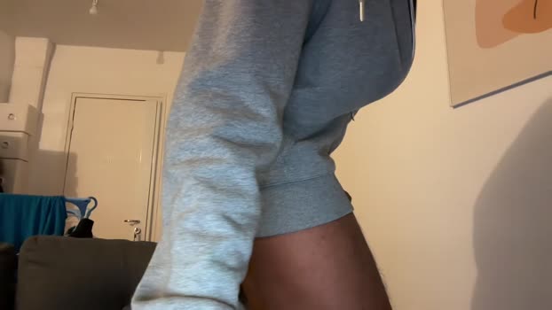 Adriano971 suckcock Webcam SHOW @ Cam4 17-12-2025