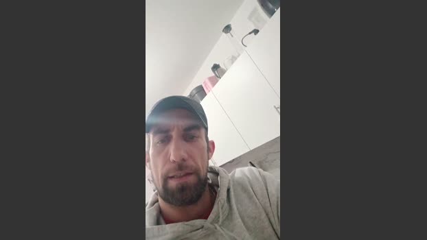 Bratesasko ass Webcam SHOW @ Cam4 17-12-2025