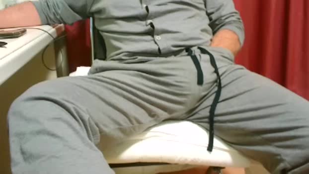 giulio_35 striptease Webcam SHOW @ Cam4 17-12-2025