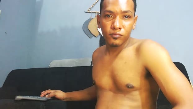 grandeygruesa1 big Webcam SHOW @ Cam4 18-12-2025