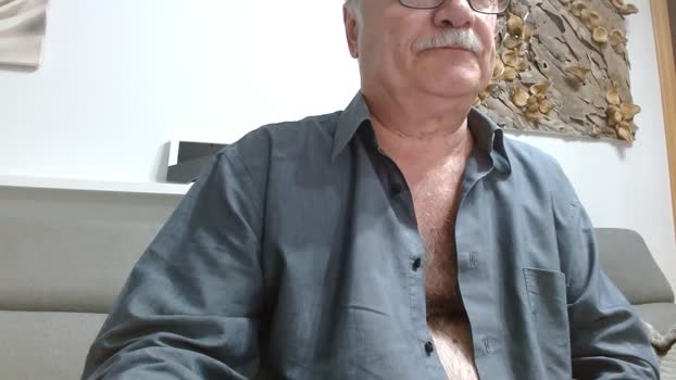 joanbcn62 suckshow Webcam SHOW @ Cam4 17-12-2025