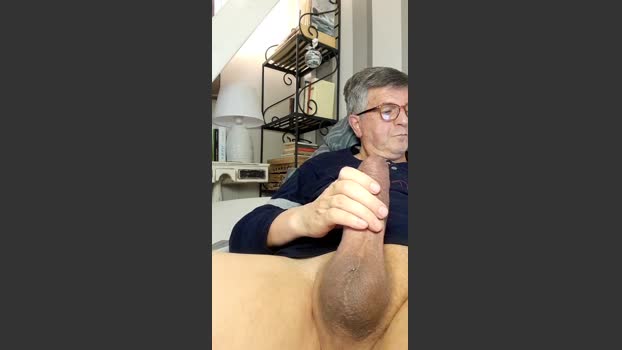 Grancazzogenova strip Webcam SHOW @ Cam4 18-12-2025