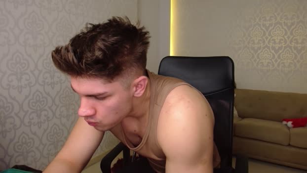 MaxKaidenn orgasm Webcam SHOW @ Cam4 19-12-2025