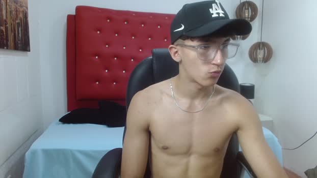 jeremy_job suckshow Webcam SHOW @ Cam4 18-12-2025