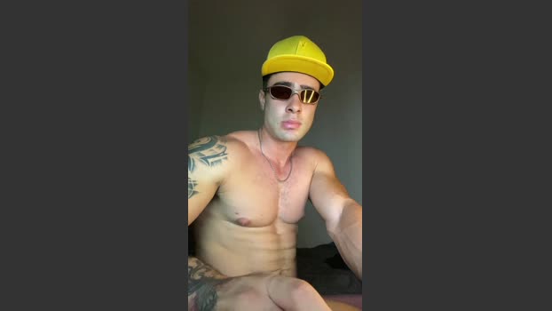 lindinho20cm3 amateur Webcam SHOW @ Cam4 18-12-2025