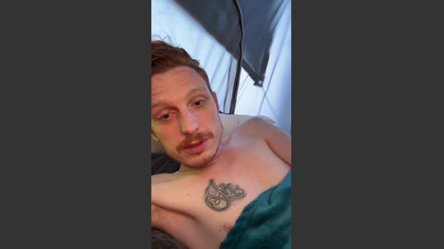 BIGxRED420 Topless Webcam SHOW @ Cam4 19-12-2025