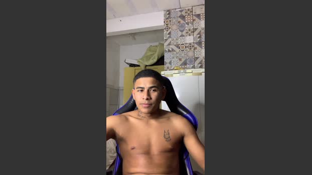 MARENTO23CMM spanking Webcam SHOW @ Cam4 19-12-2025