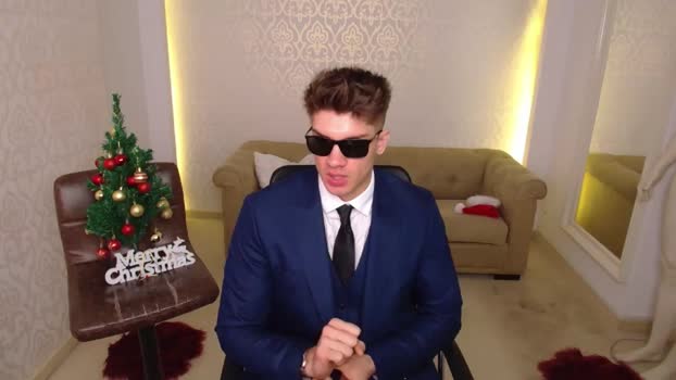 MaxKaidenn lick Webcam SHOW @ Cam4 20-12-2025
