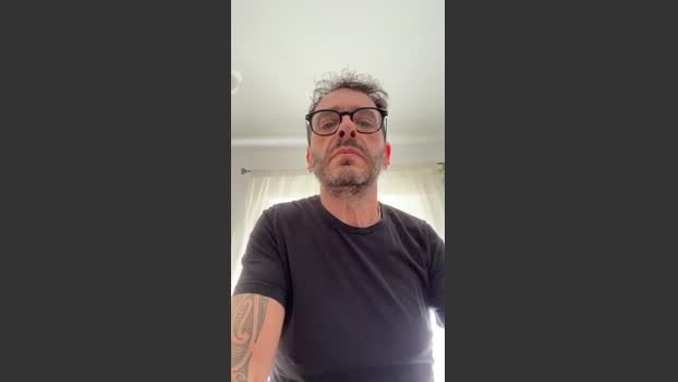 contedig28 spank Webcam SHOW @ Cam4 20-12-2025