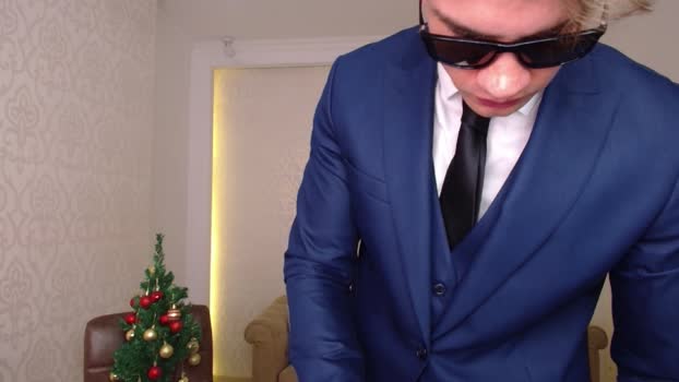 MaxKaidenn jerkoff Webcam SHOW @ Cam4 20-12-2025