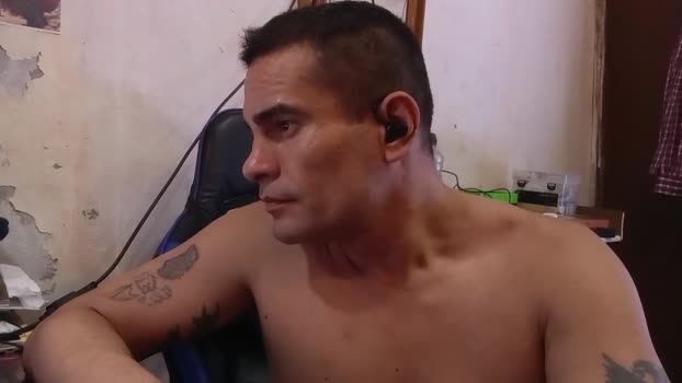 Pablobull0718 twink Webcam SHOW @ Cam4 21-12-2025