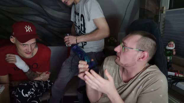 Relsxboy Topless Webcam SHOW @ Cam4 20-12-2025