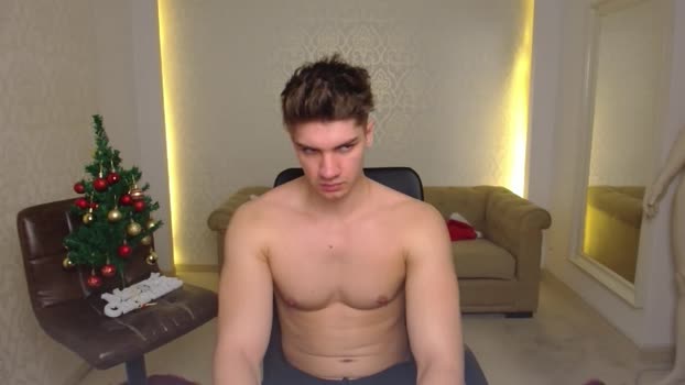 MaxKaidenn horny Webcam SHOW @ Cam4 22-12-2025