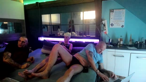 dirtyPaar069 squirt Webcam SHOW @ Cam4 21-12-2025