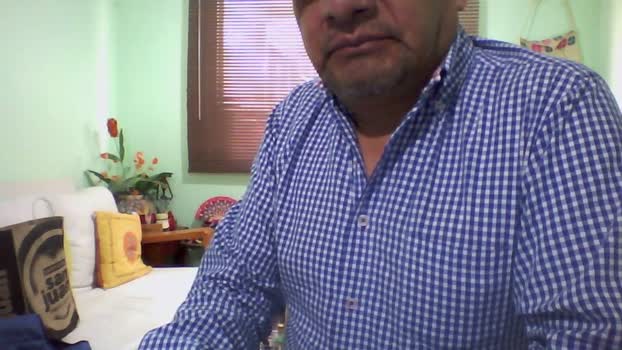madmexhot kiss Webcam SHOW @ Cam4 22-12-2025