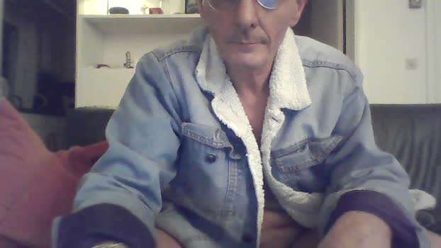 lossee3 kissing Webcam SHOW @ Cam4 23-12-2025