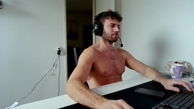 ALPHA_HUNK jerking Webcam SHOW @ Cam4 25-12-2025