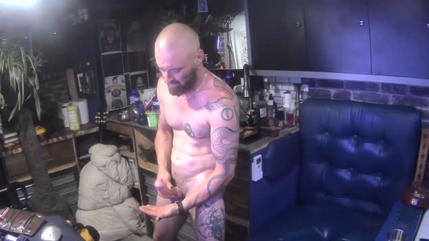 porobellocrown fuckass Webcam SHOW @ Cam4 24-12-2025