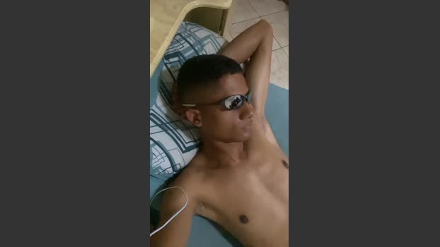 ryan2028 twink Webcam SHOW @ Cam4 25-12-2025